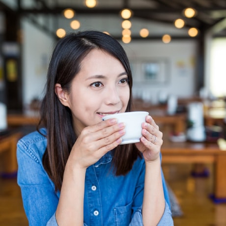 餐饮店内稍作休息